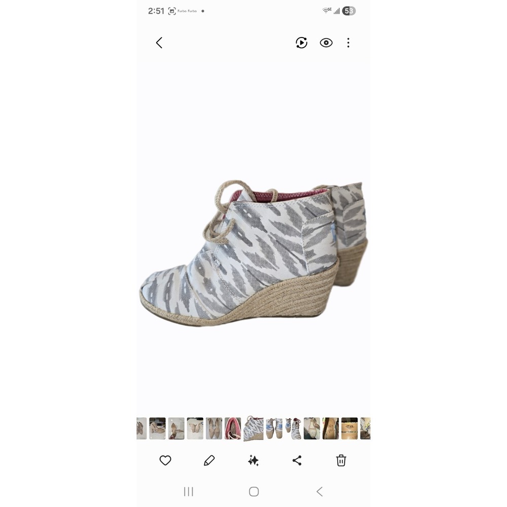 Toms Gray and White Patterned Wedge Shoes Size 6.5 Ikat Spring Casual Boho